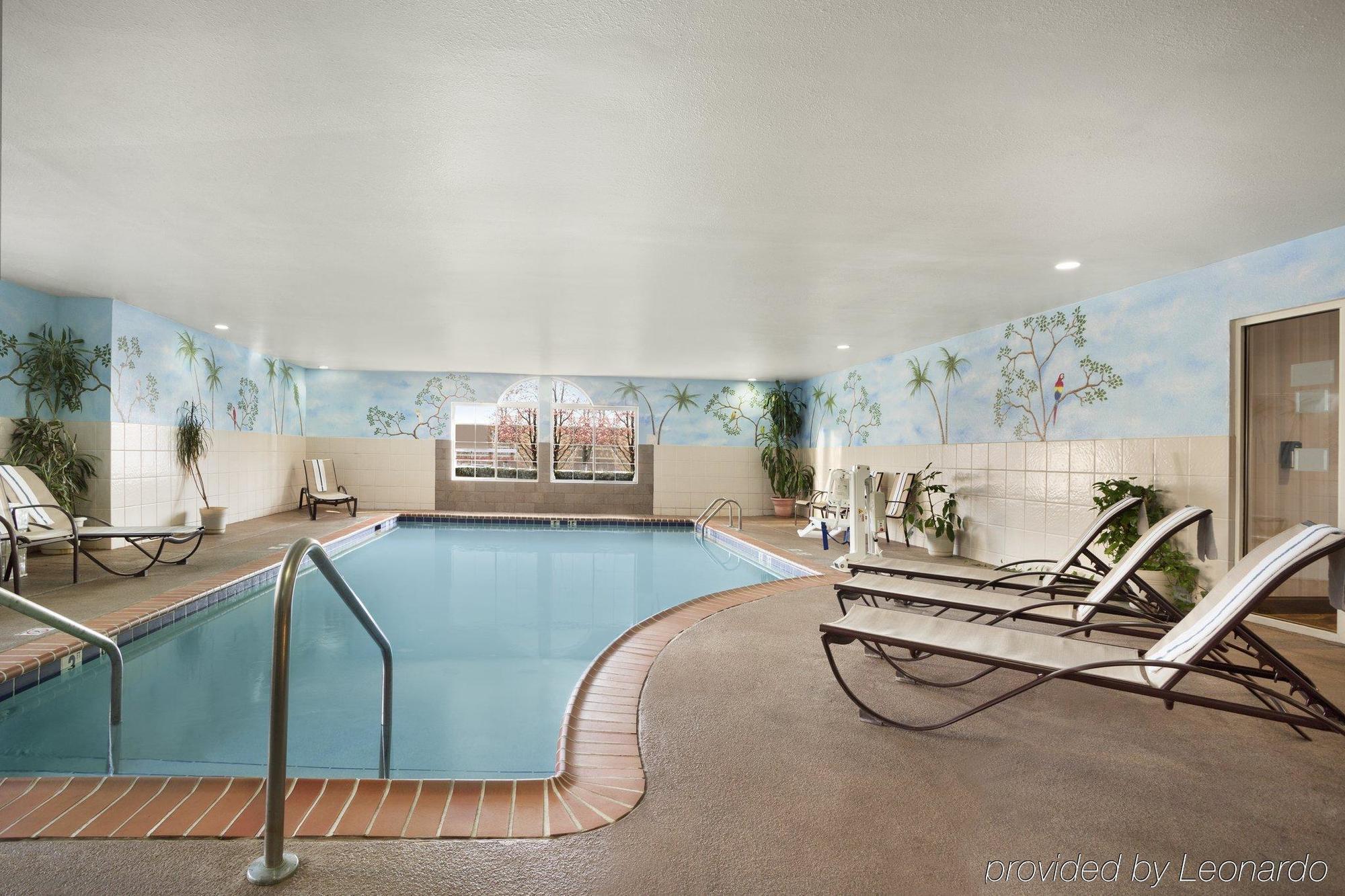 Hotel Country & By Radisson, Lexington, Ky